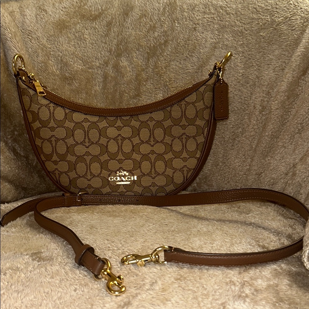 Coach Aria Shoulder Bag - Picture 6 of 6